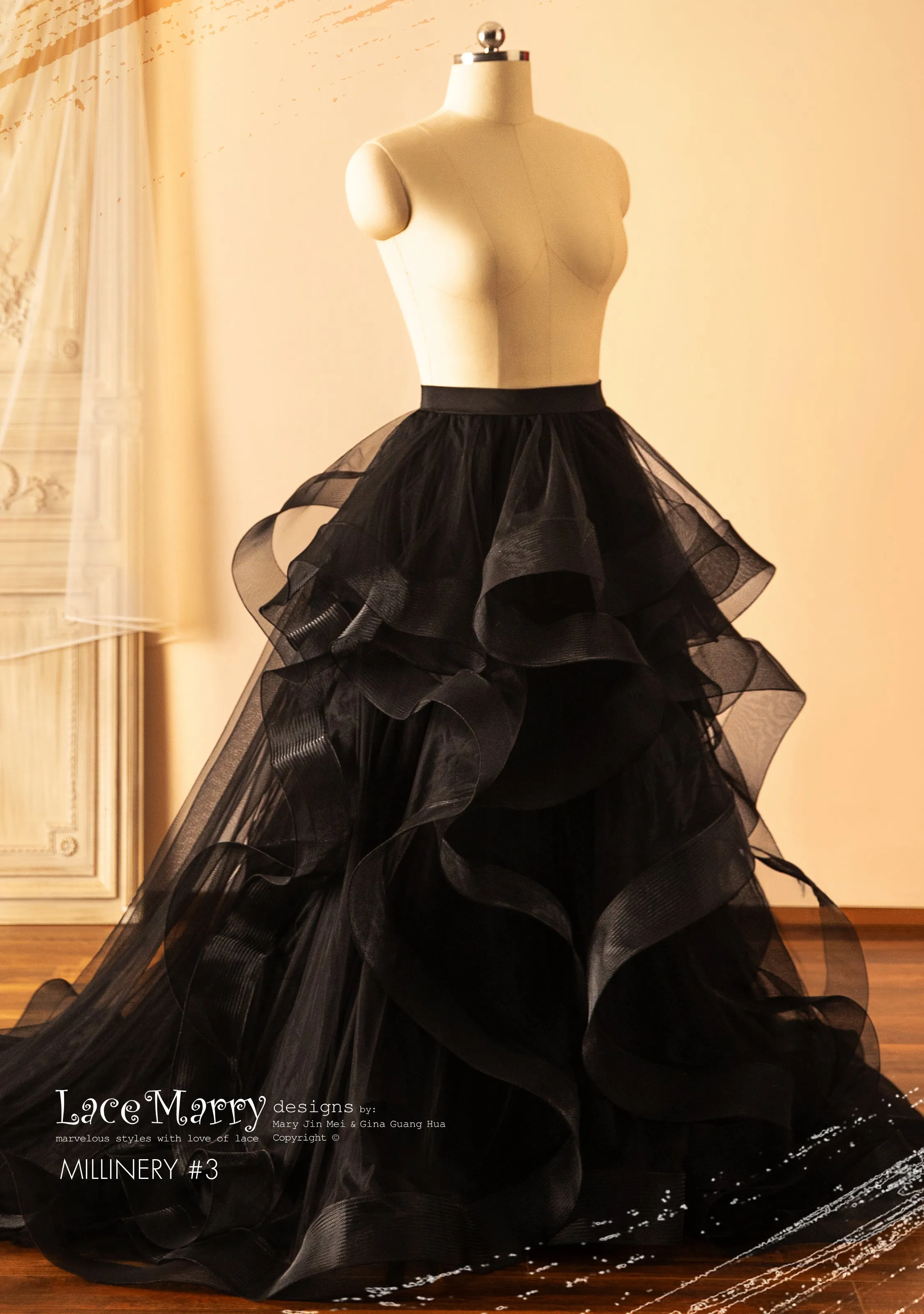 BROOKE #1 / Black Lace Bolero with Long Sleeves and V Neckline