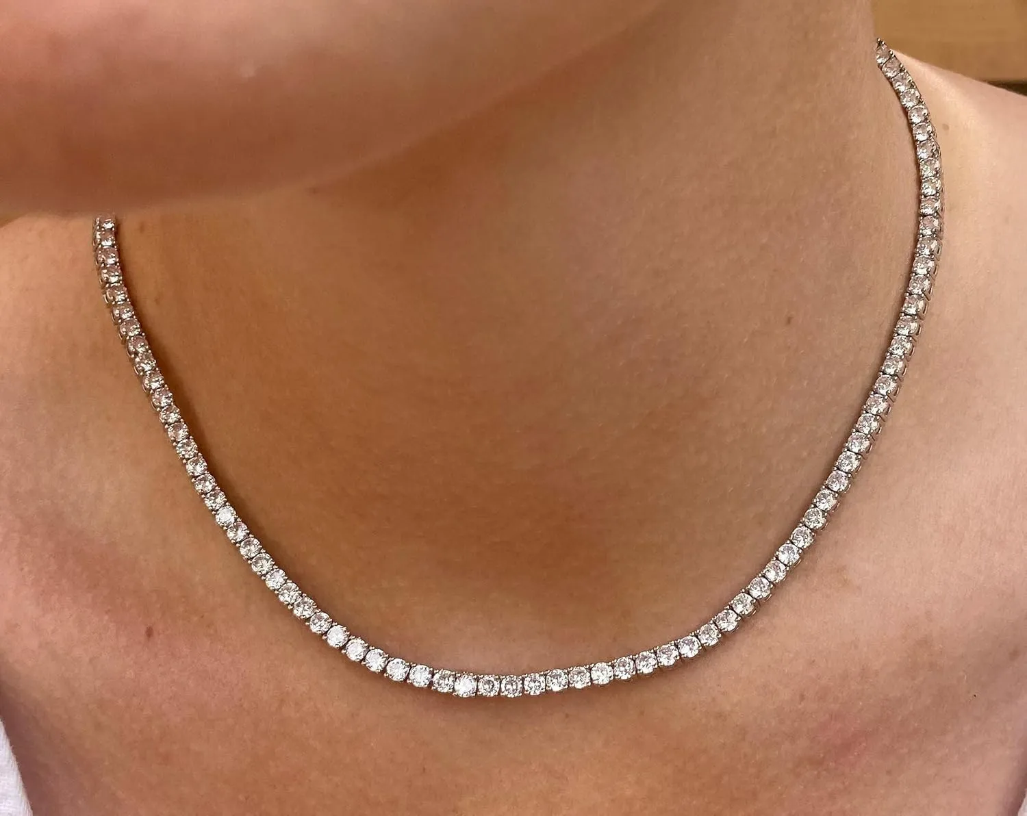 CAROVO Gold Necklace for Women,Dainty Gold Necklaces 14k Gold Plated Diamond Necklaces Cute CZ Solitaire Choker Necklaces for Women Simple Cubic Zirconia Pendant Necklace Trendy Jewelry Gifts
