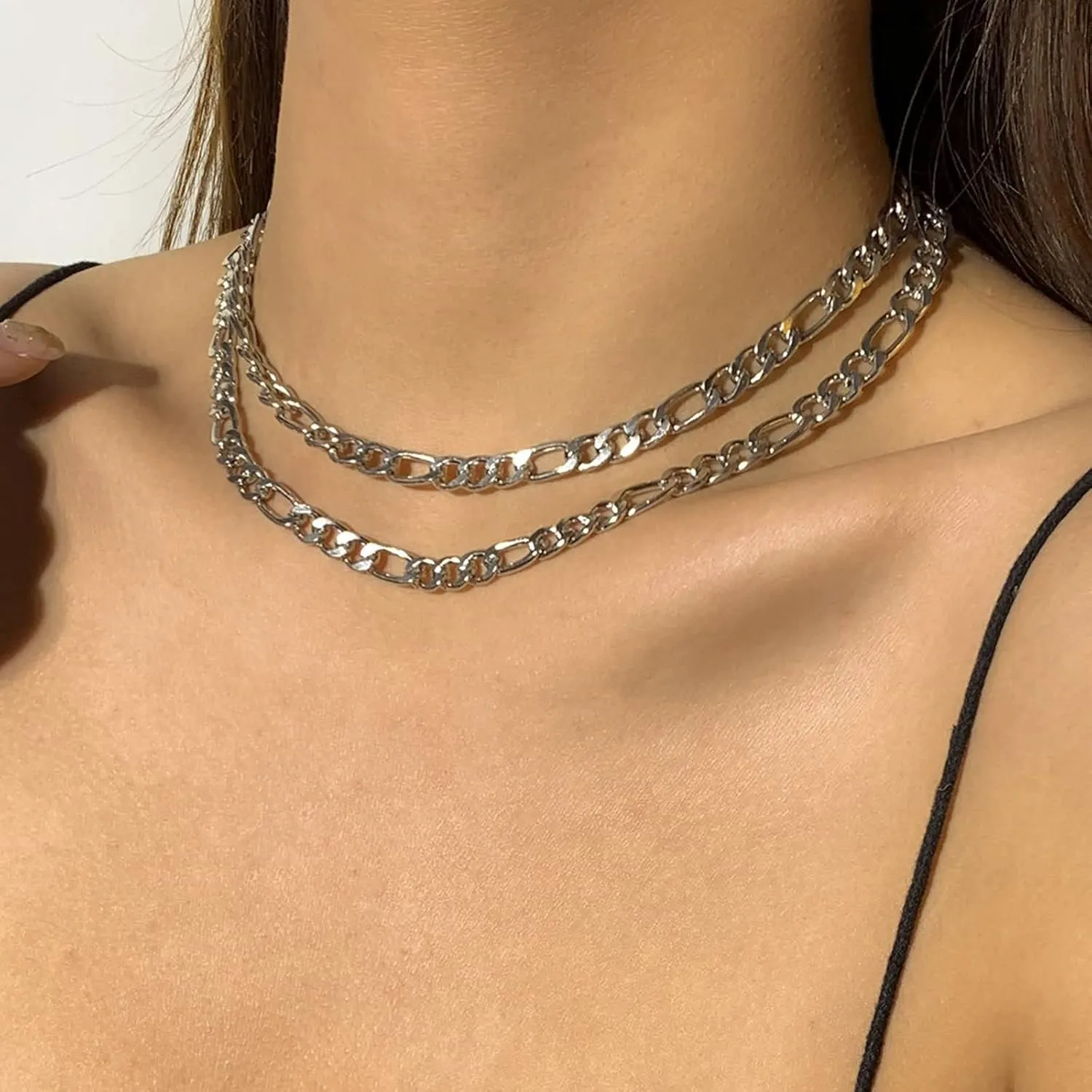 Layered Choker Necklaces for Women, Dainty Layered Choker Necklace Curb Chain Pendant Chain Necklaces Women Jewelry, 2 Pieces