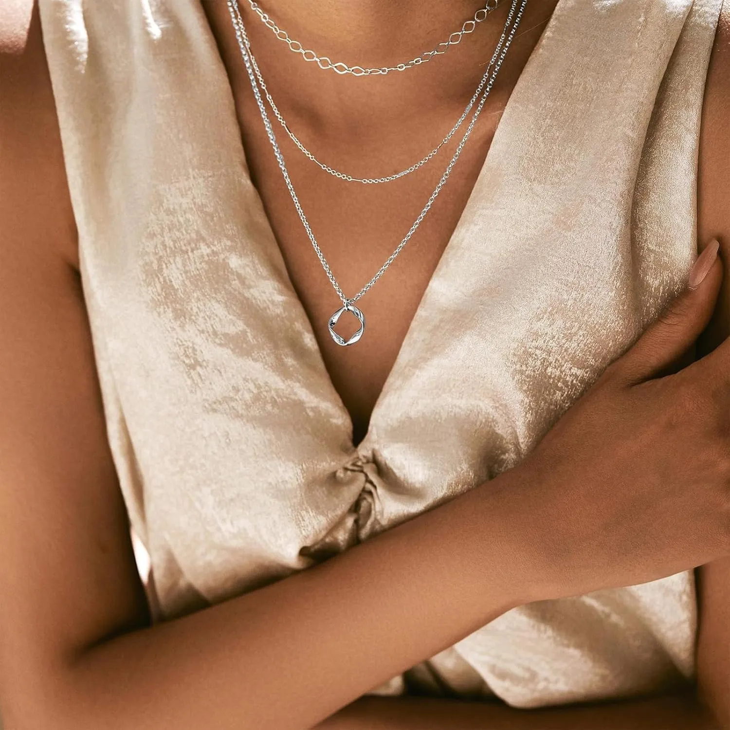 Layered Gold Necklace for Women Stack Non Tarnish Dainty 14K Gold Plated Stacked Layered Necklaces Circle Pendant Chain Necklace Stackable Trendy Necklaces Gifts Trendy Stuff