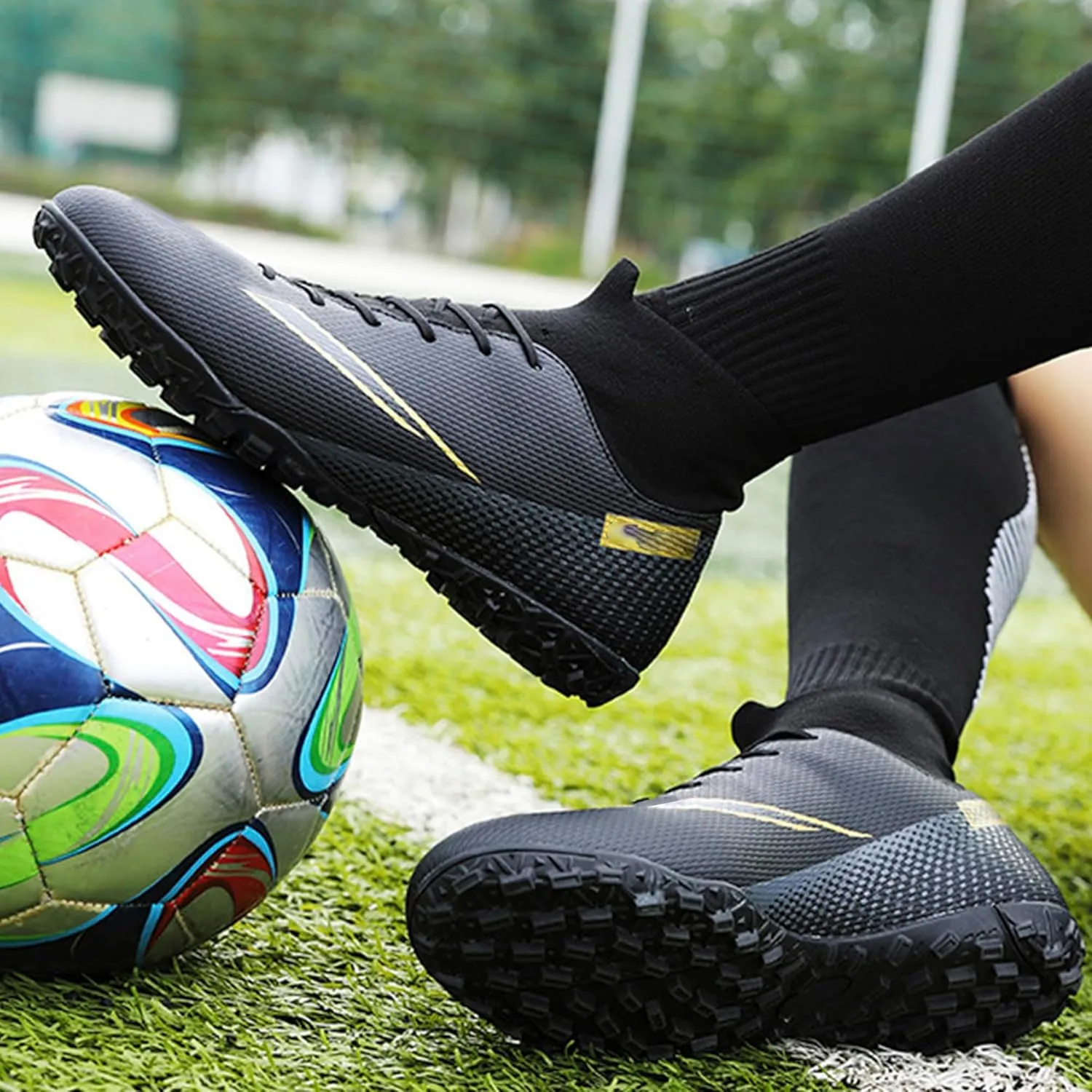 Men's Soccer Shoes Football Cleats High-Tops Lace-Up Non-Slip Spikes AG/FG