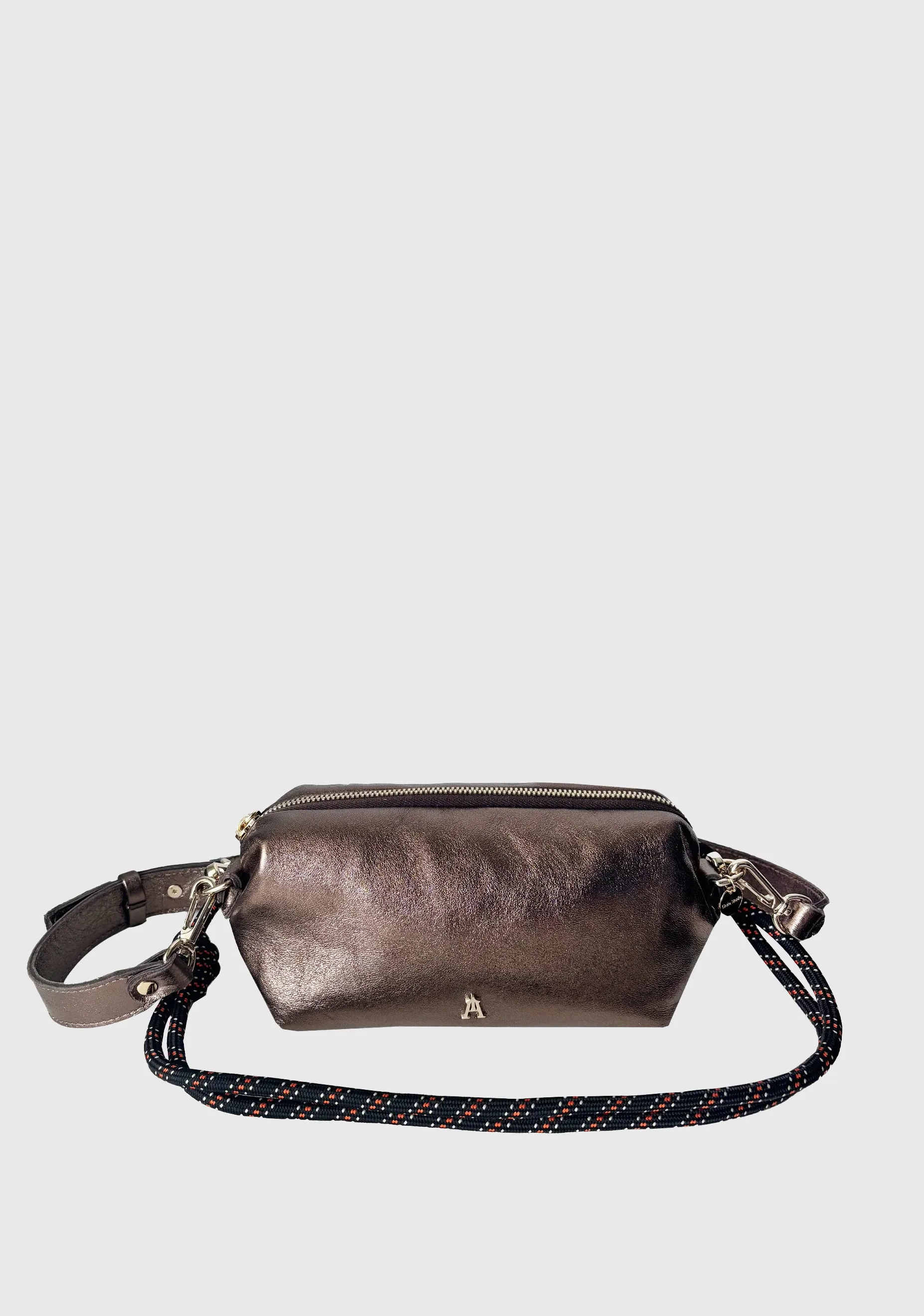 Nuage Metallic Bag_Lunar