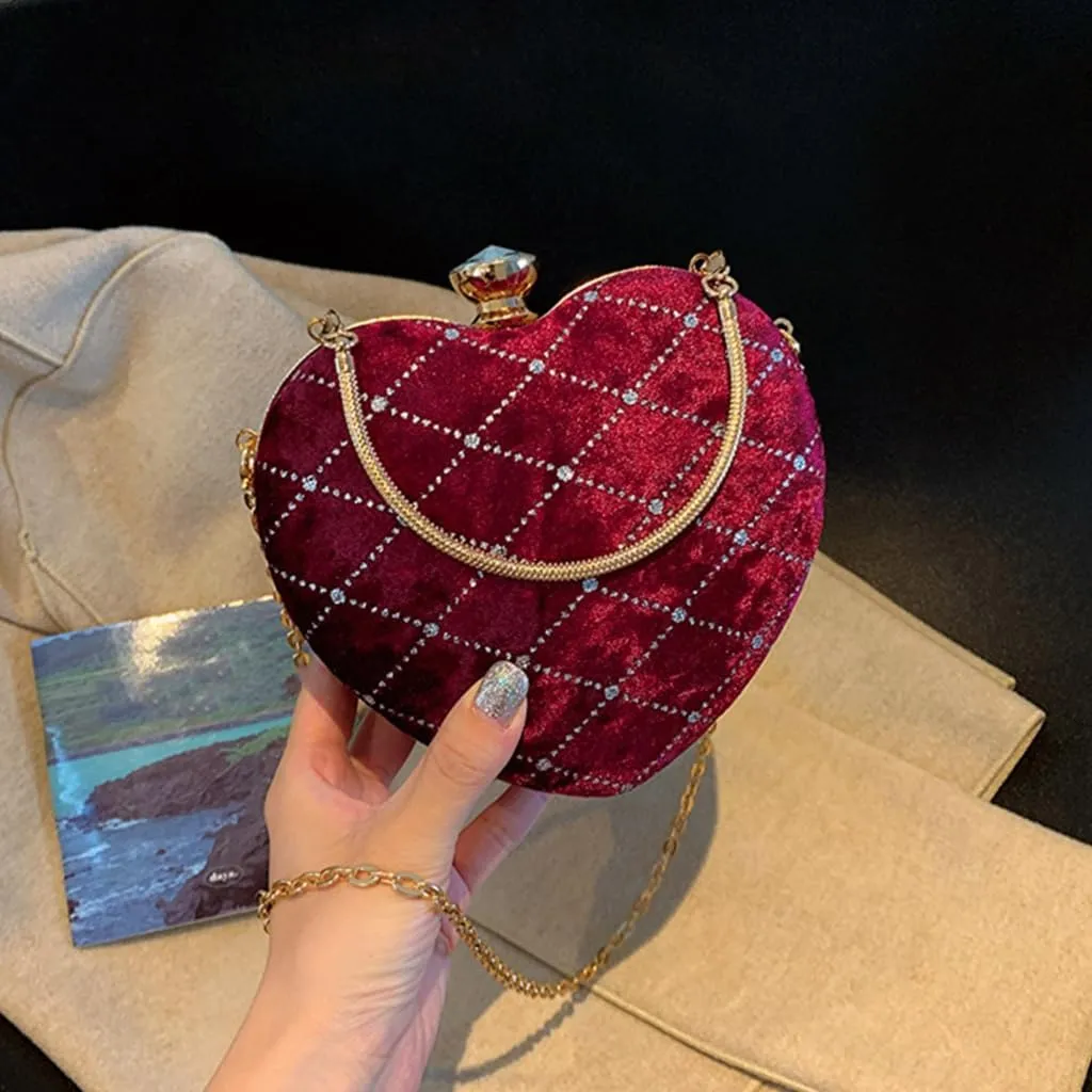 Trendy Heart shaped Chain Clutchs Stylish Chain Purse Bag for Evening Occasions
