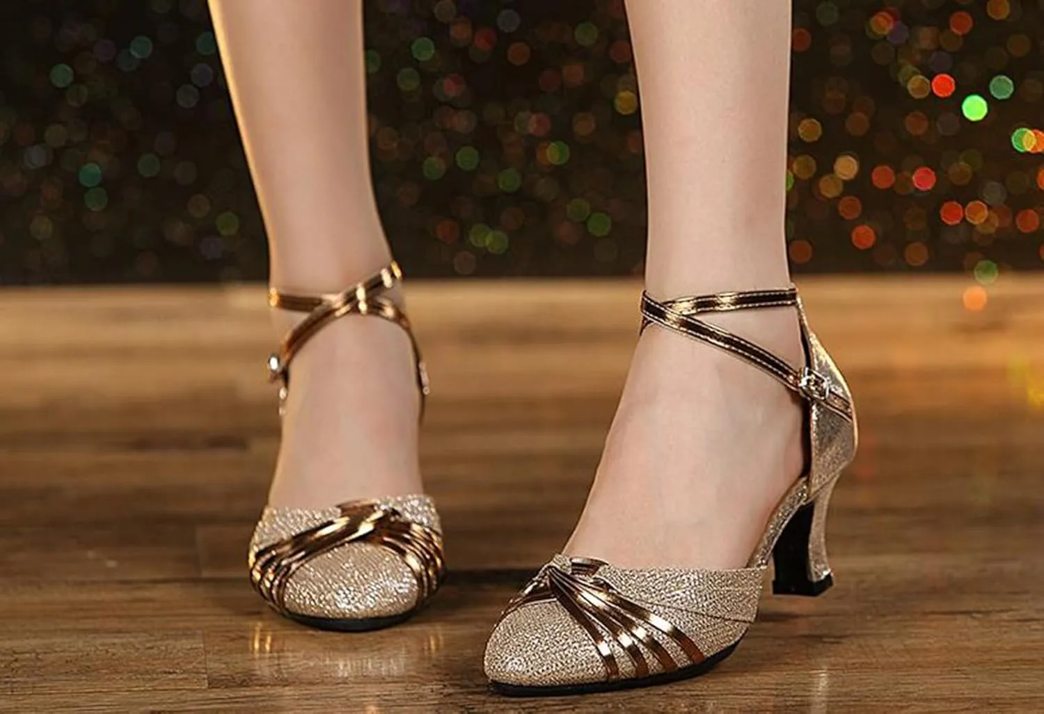 Women's Latin Dance Shoes Mid Heels Closed Toe Salsa Ballroom Dancing Shoes for Outdoor