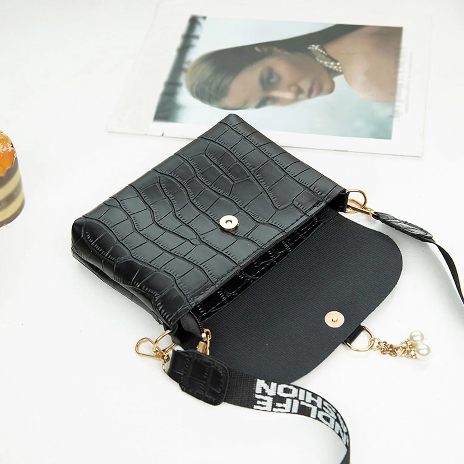 Women's Multi-Pocket Shoulder Bags Waterproof Nylon Crossbody Bags for Woman Trendy Cute Purse for Women Trendy(One Size)